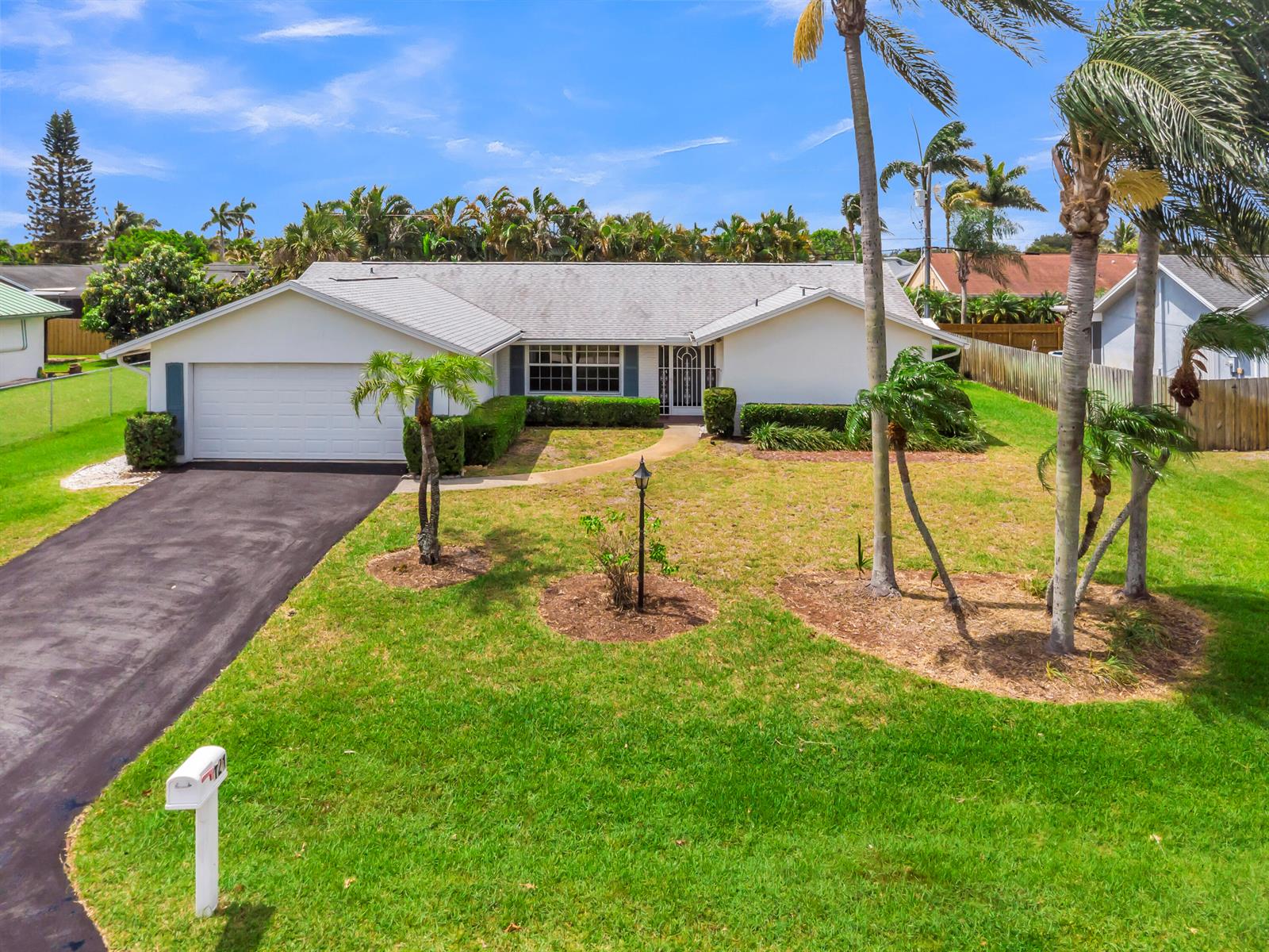 121 W Cypress Road, FL 33467