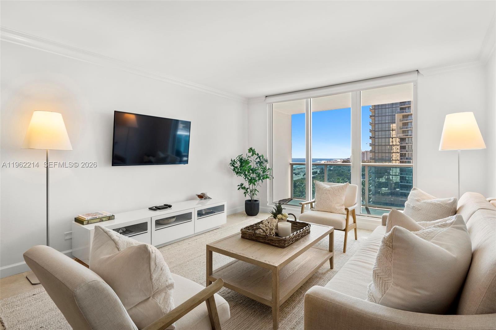 2301 Collins Ave # 908, Miami Beach FL 33139