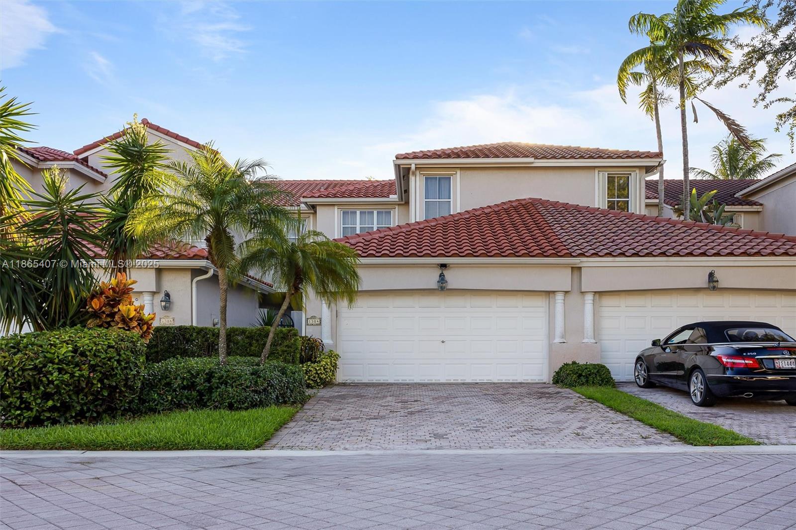 1384 Harbor View W, Hollywood FL 33019