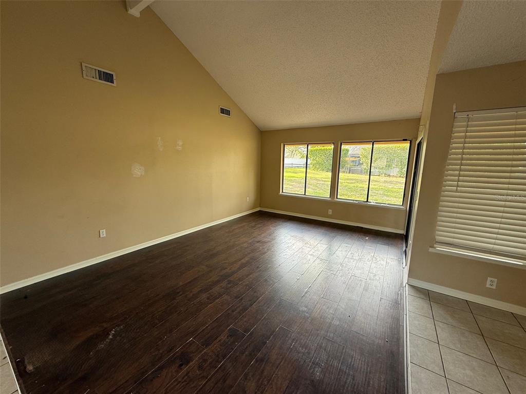 9085 HEATHER BOULEVARD, WEEKI WACHEE, FL — photo 2 of 15