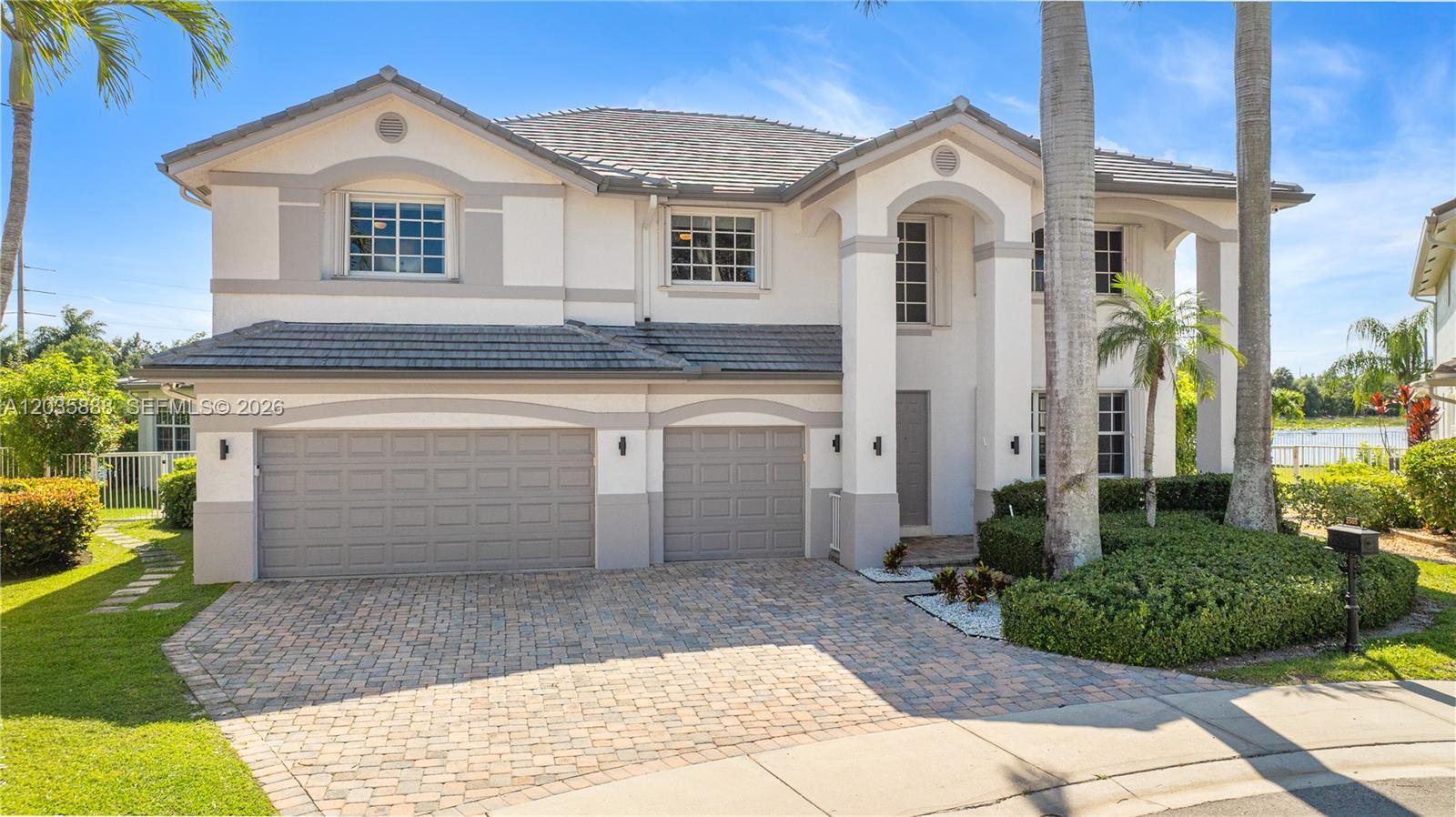 2505 Hunters Run Way, Weston FL 33327