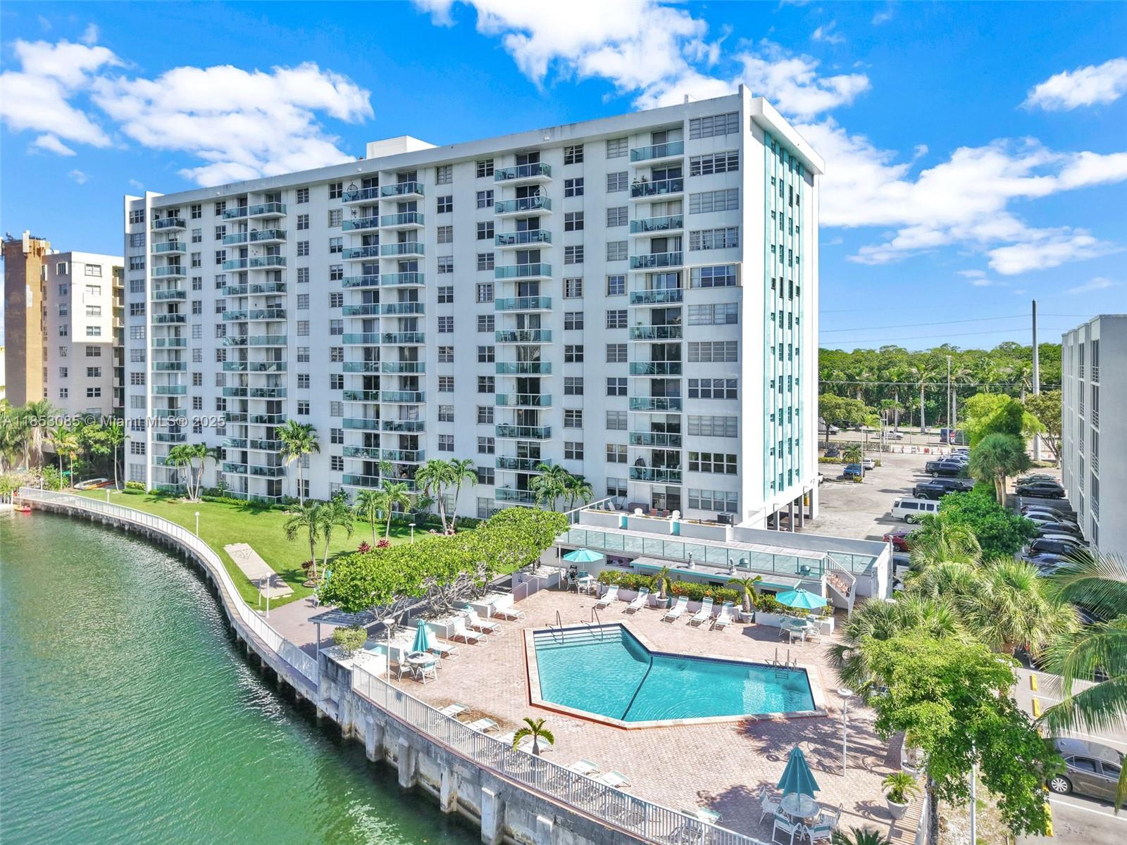 2841 NE 163rd St # 710, North Miami Beach FL 33160