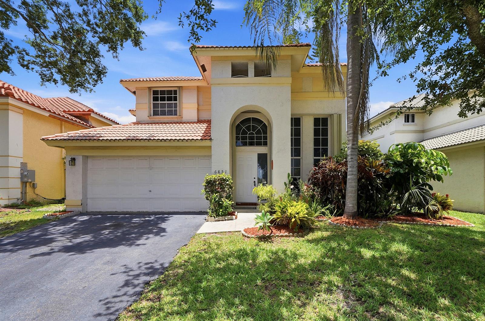 6851 NW 27th Street, Margate FL 33063