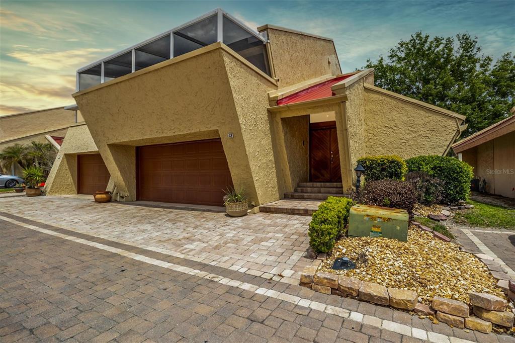 23 CASARENA COURT
