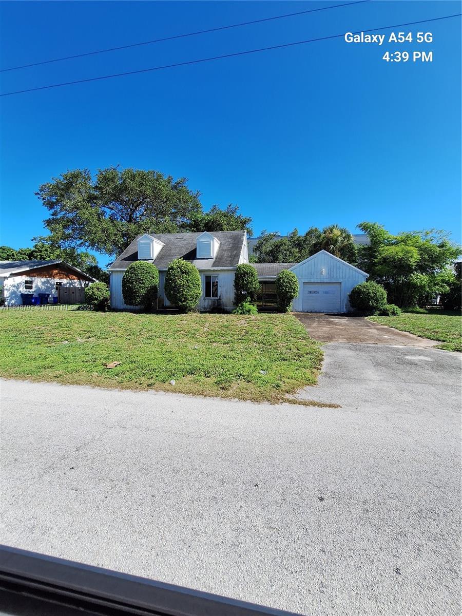 75 W 37th St, Riviera Beach FL 33404