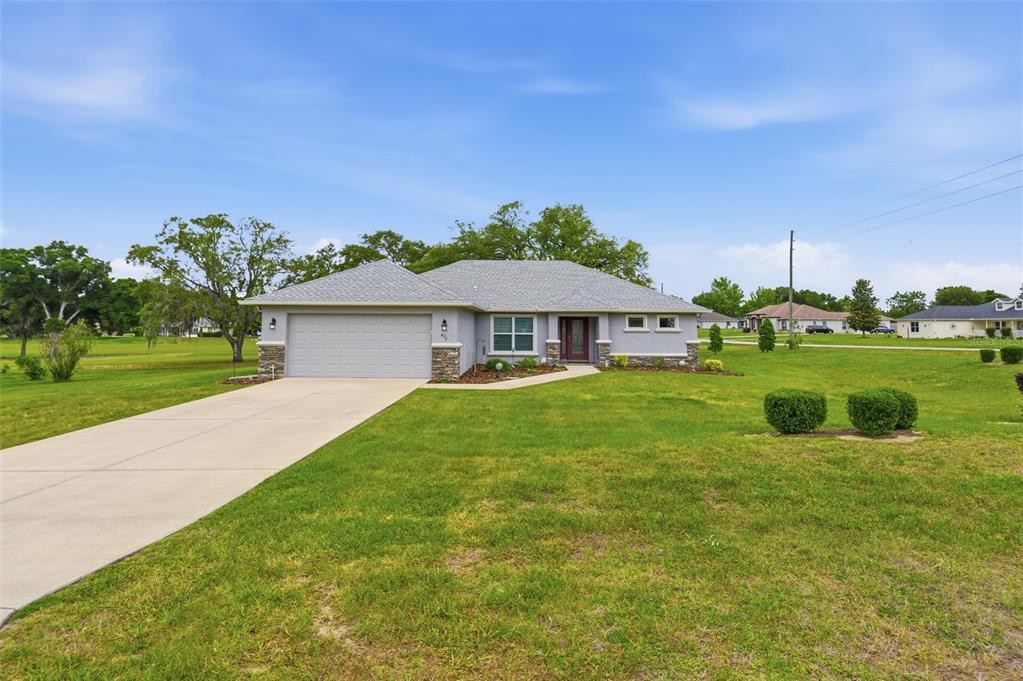 837 E EPSOM COURT