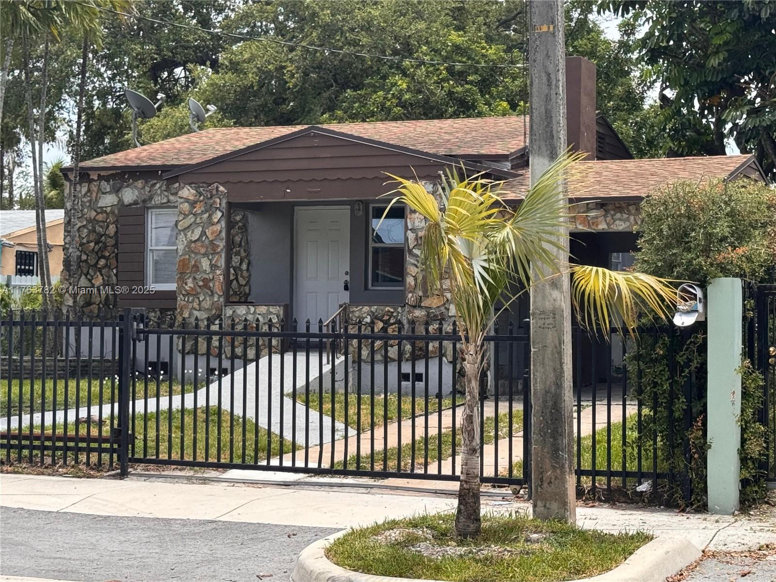 56 NW 70 St, Miami FL 33150