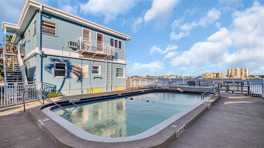 483 E SHORE DRIVE UNIT D4, CLEARWATER BEACH, FL — photo 4 of 23