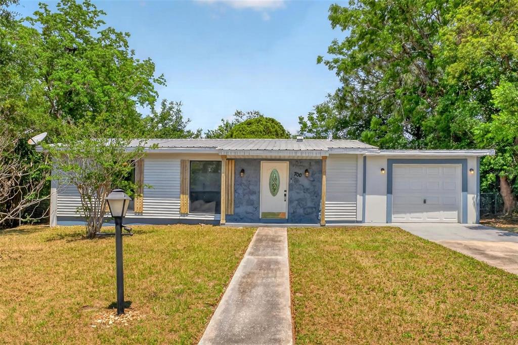 700 S WELLINGTON DRIVE