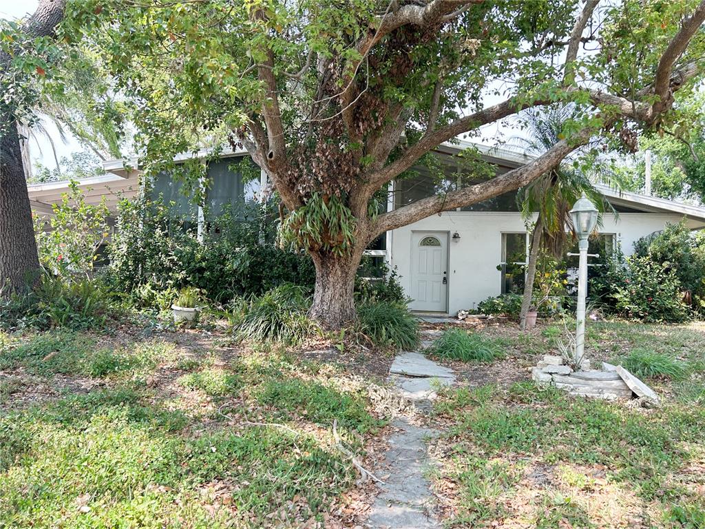 2415 GOLDENROD STREET