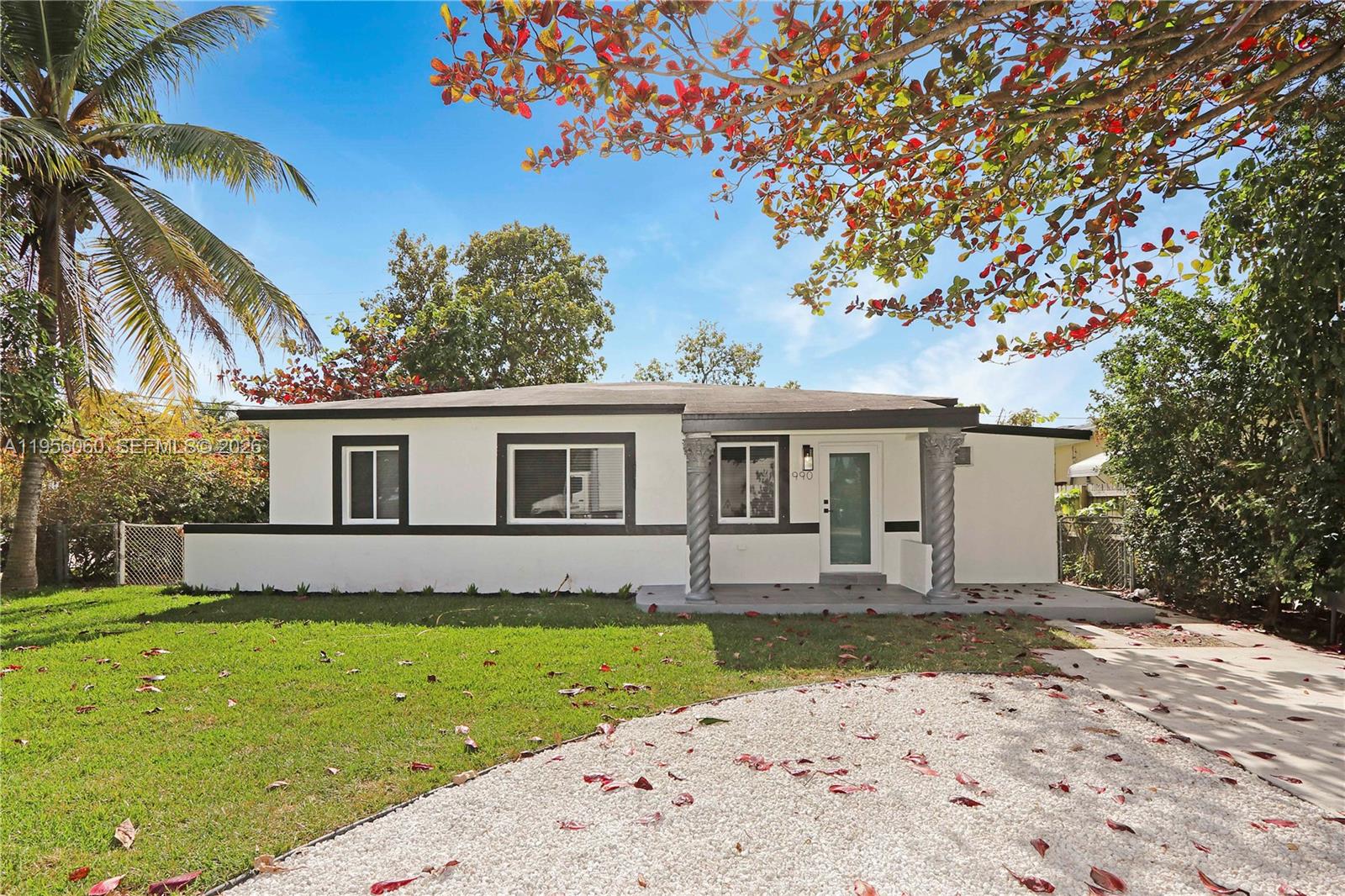 990 NE 159th St, North Miami Beach FL 33162