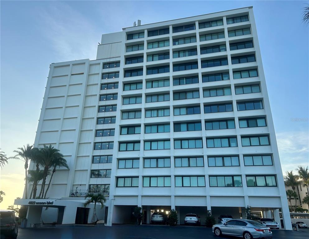 4822 OCEAN BOULEVARD UNIT 3D