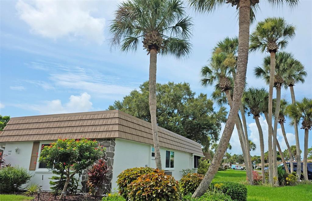 5468 RIVERBLUFF CIRCLE UNIT V-40, SARASOTA, FL — photo 2 of 30