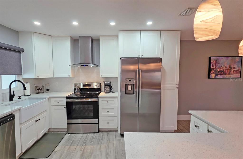 5468 RIVERBLUFF CIRCLE UNIT V-40, SARASOTA, FL — photo 5 of 30