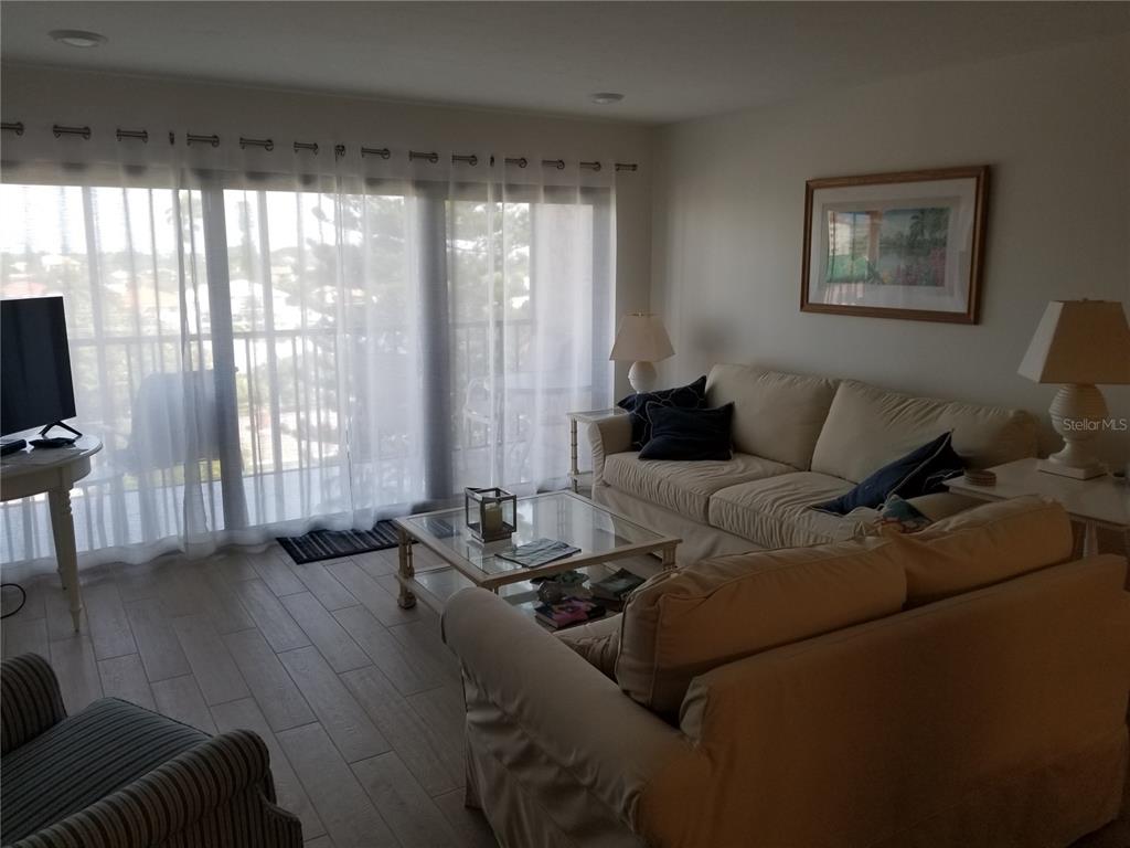 1001 BENJAMIN FRANKLIN DRIVE UNIT 505, SARASOTA, FL — photo 5 of 19