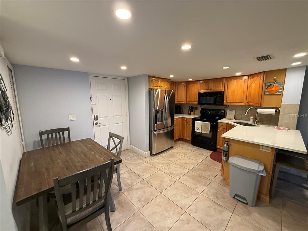 950 BROADWAY UNIT 107, DUNEDIN, FL — photo 5 of 18