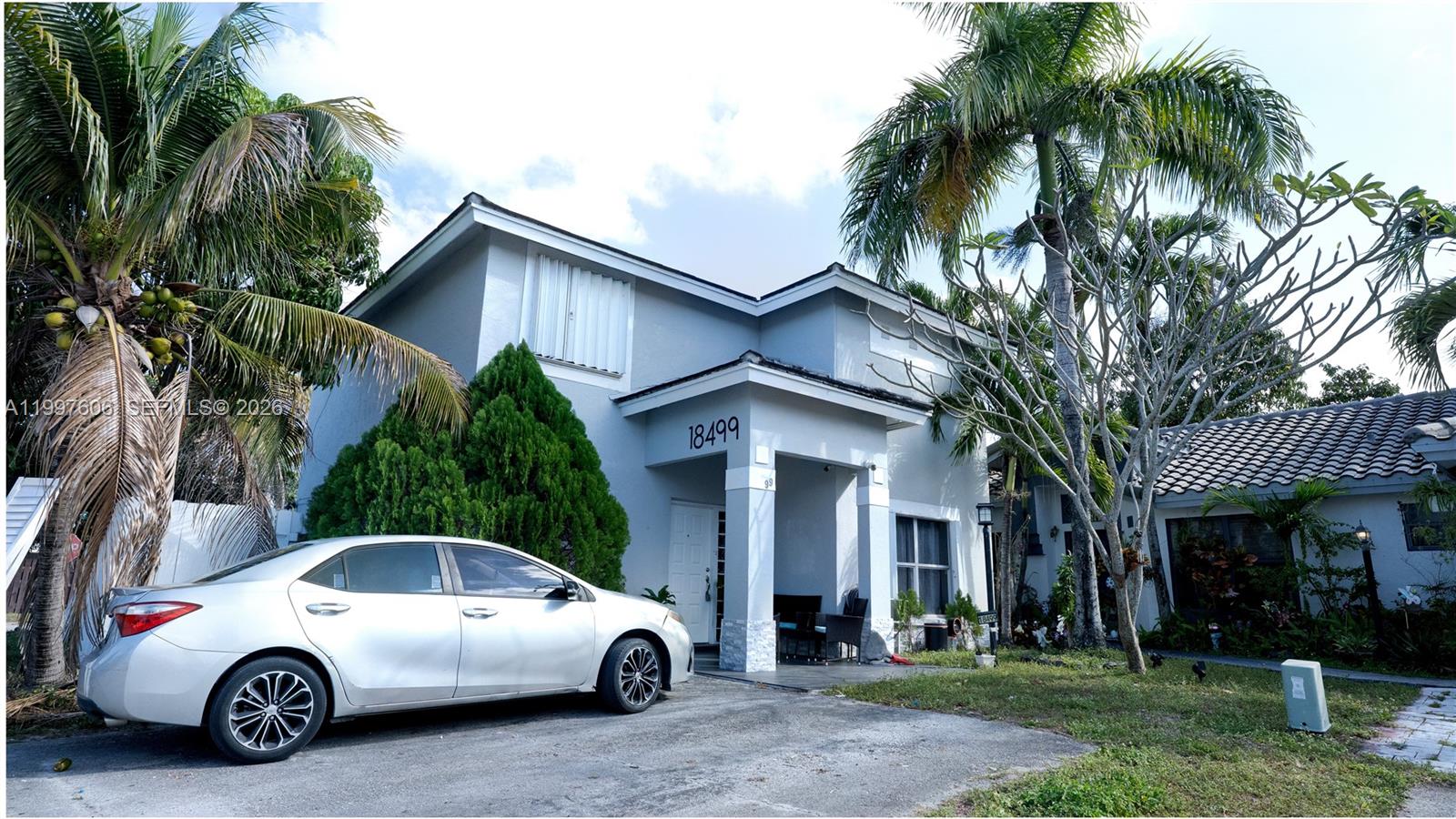 18499 NW 52nd Path, Miami Gardens FL 33055