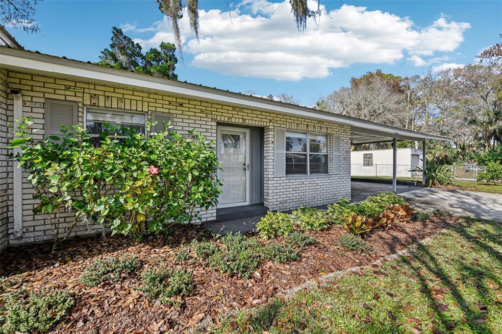56305 REDBUD ROAD, ASTOR, FL — photo 2 of 30