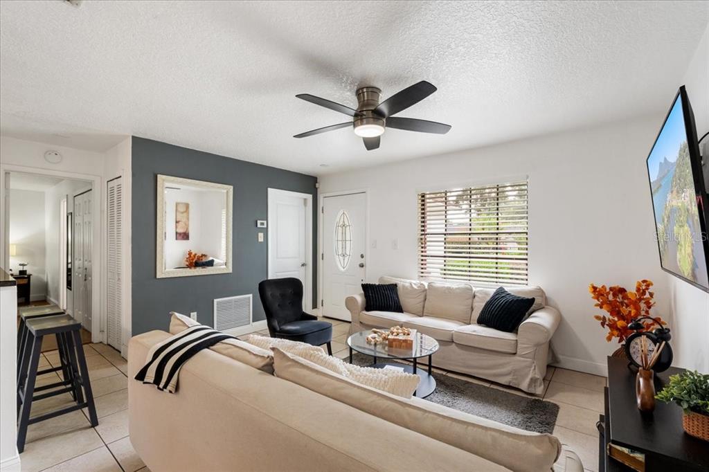 328 PANAMA CIRCLE, WINTER SPRINGS, FL — photo 4 of 30