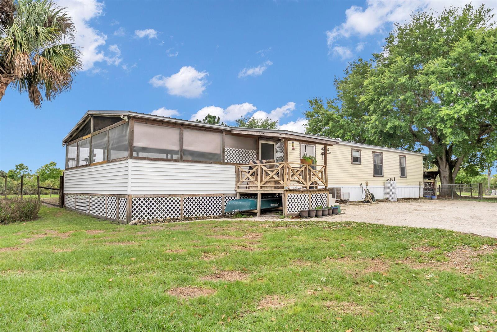 17255 NW 272nd Street, Okeechobee FL 34972