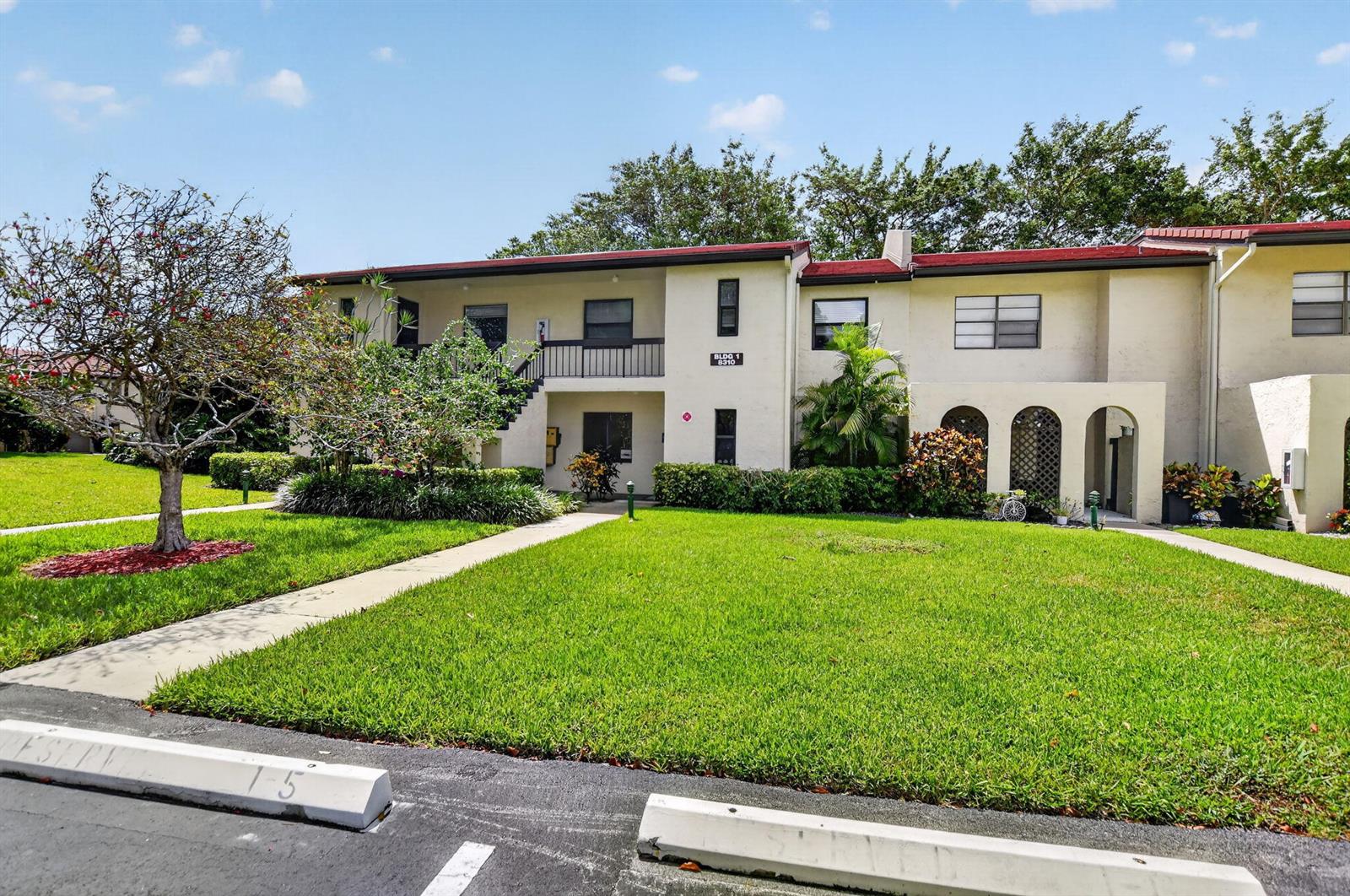 8310 Casa Del Lago # D, Boca Raton FL 33433