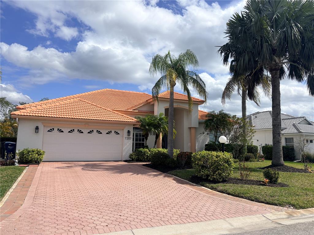 7207 39TH LANE E, SARASOTA, FL — photo 2 of 30