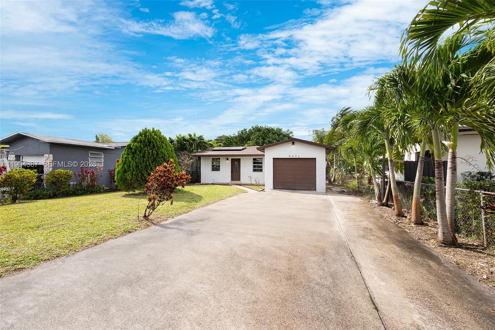 5632 SW 19th St, West Park FL 33023