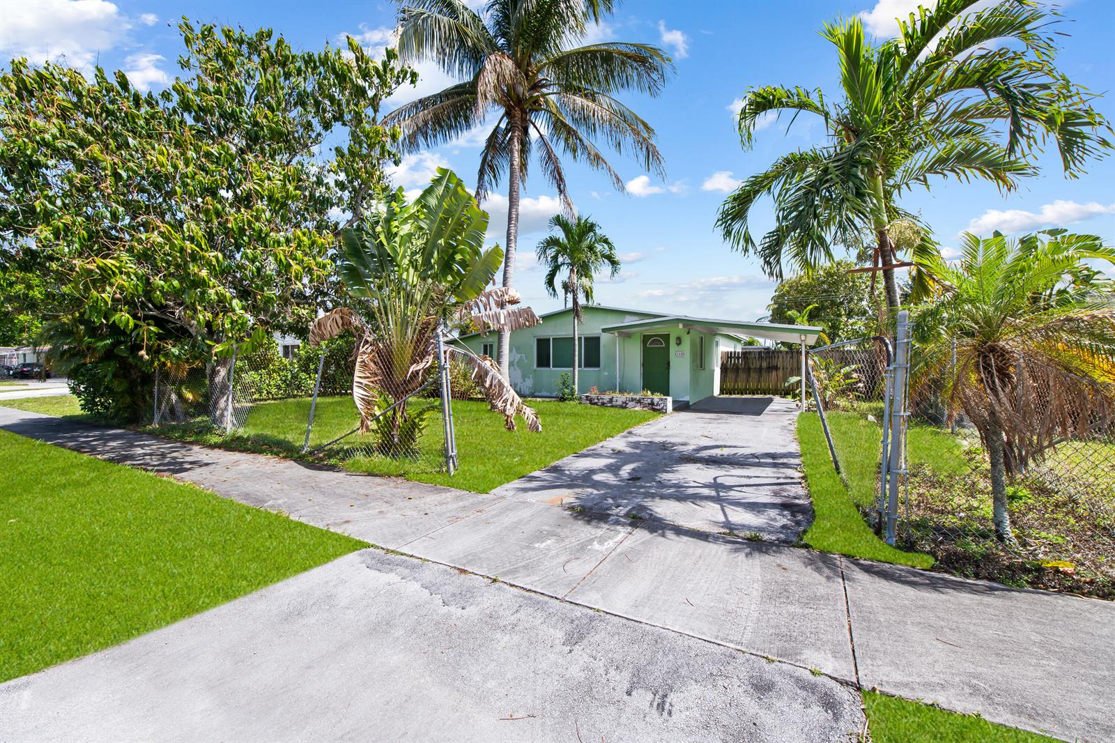 160 NE 60th Street, Oakland Park FL 33334