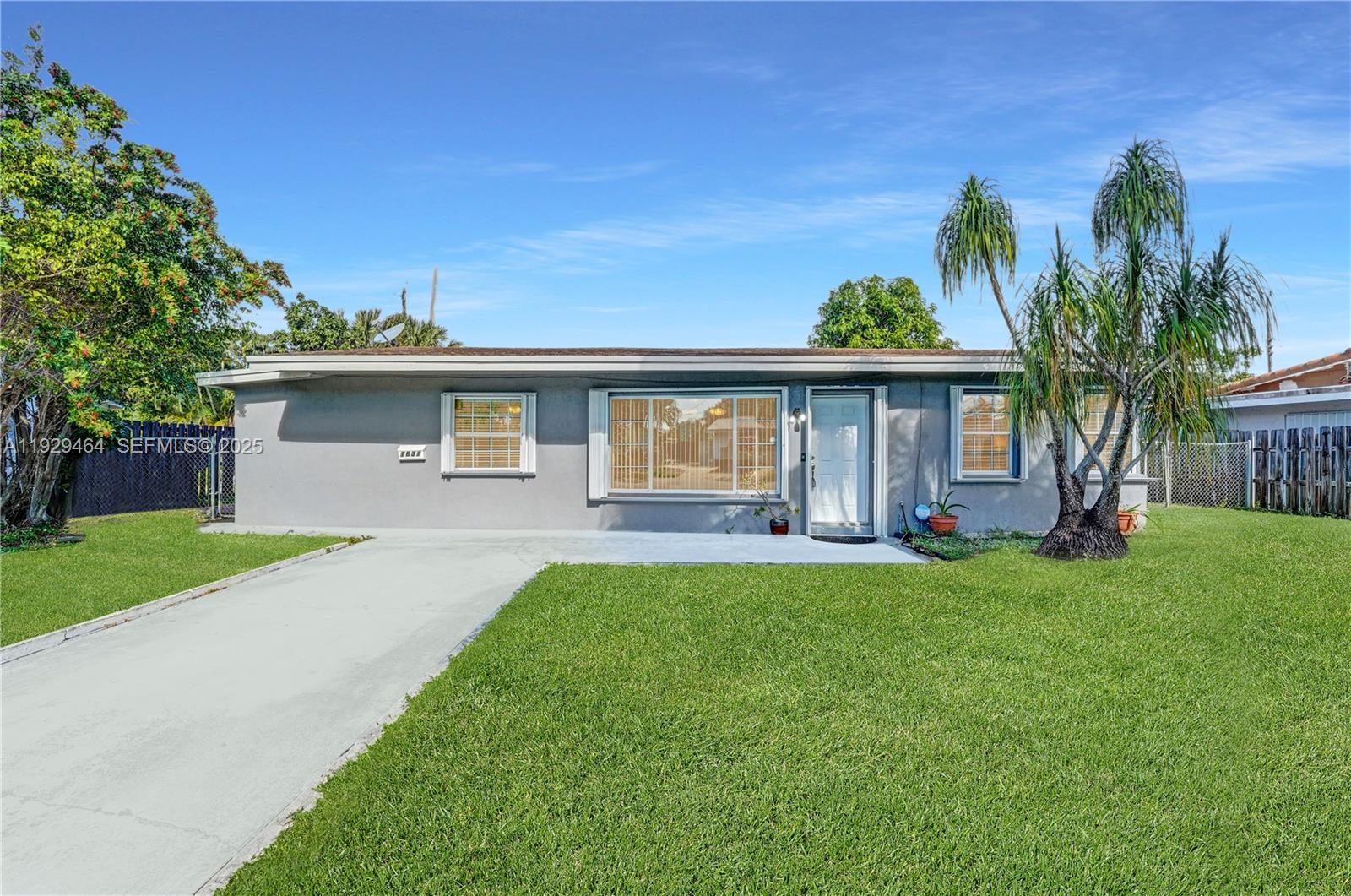 1631 NE 32nd St, Pompano Beach FL 33064