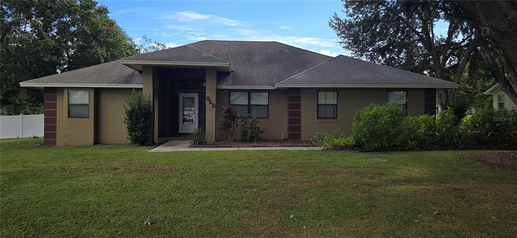 923 HAMMOCK SHADE DRIVE