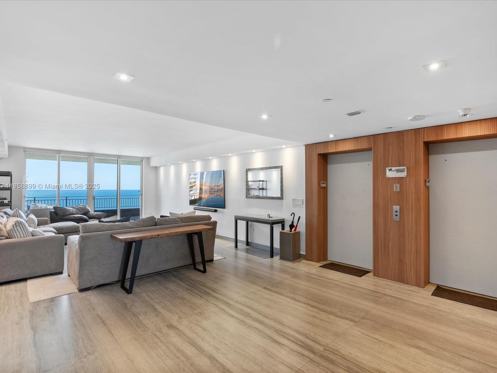 799 Crandon Blvd # 1208, Key Biscayne FL 33149