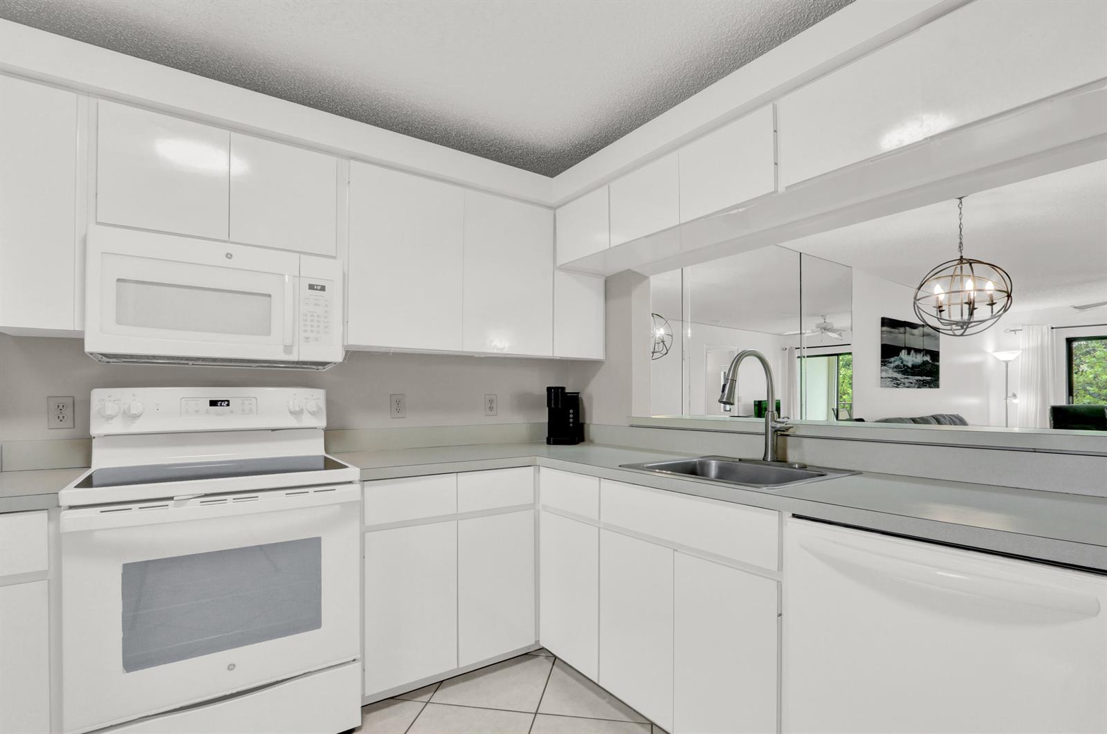 115 Bamboo Road # 205, Palm Beach Shores FL 33404