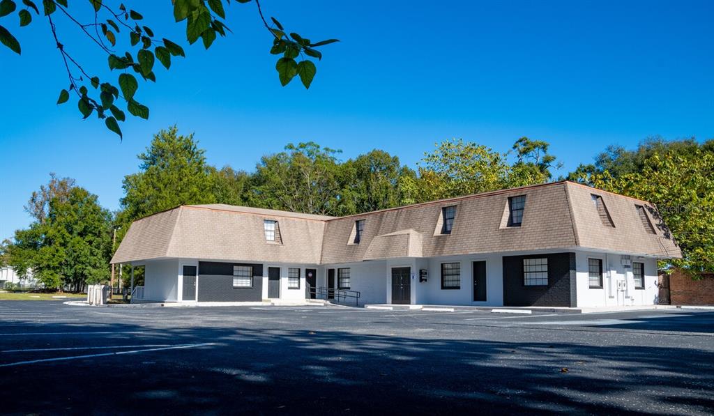 2945 NE 3RD STREET UNIT 202