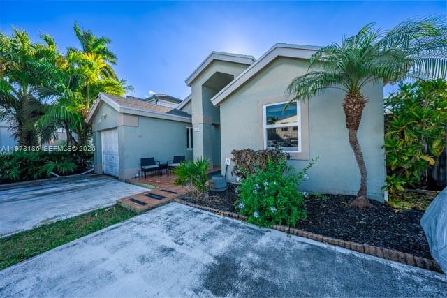 15568 SW 138th Pl, Miami FL 33177