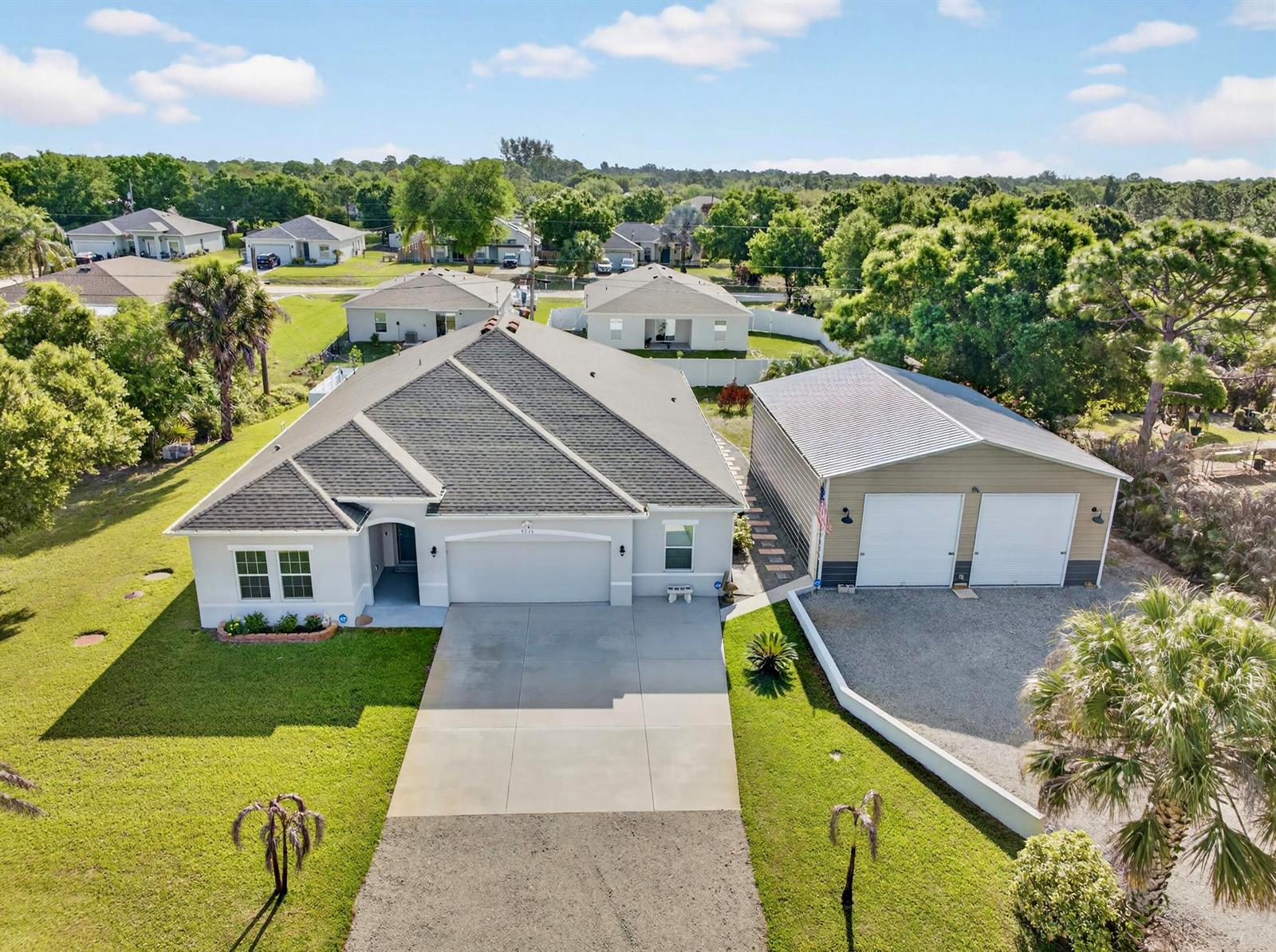 8236 100th Avenue, Vero Beach FL 32967