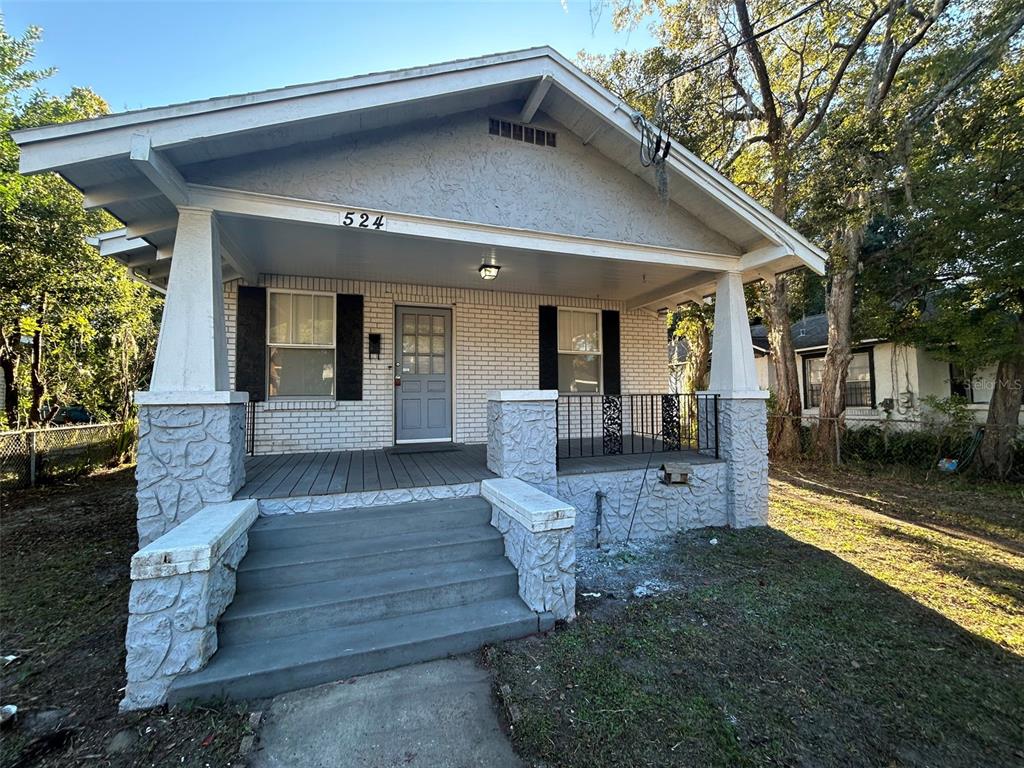 524 BASSWOOD STREET