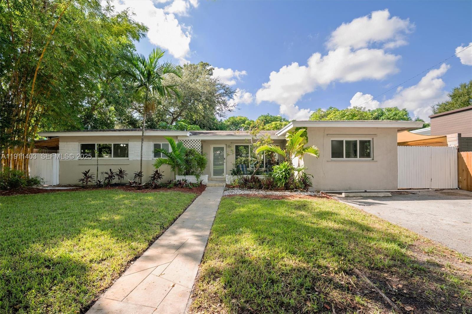 630 NE 175th St, Miami FL 33162