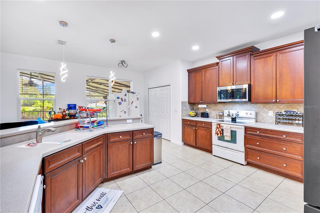 3480 PAWLEYS LOOP N, ST CLOUD, FL — photo 4 of 25