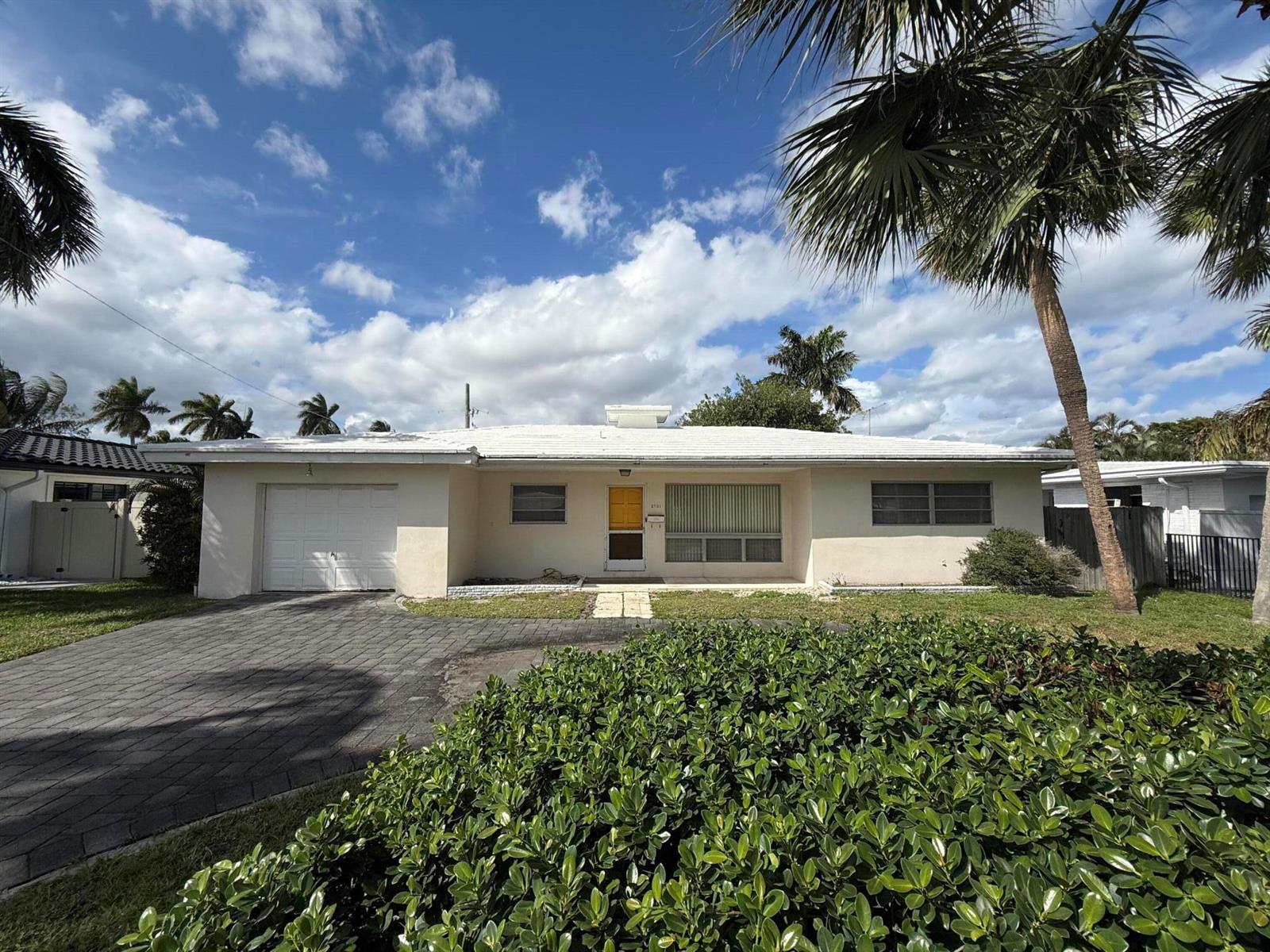 2701 SE 7th Street, Pompano Beach FL 33062