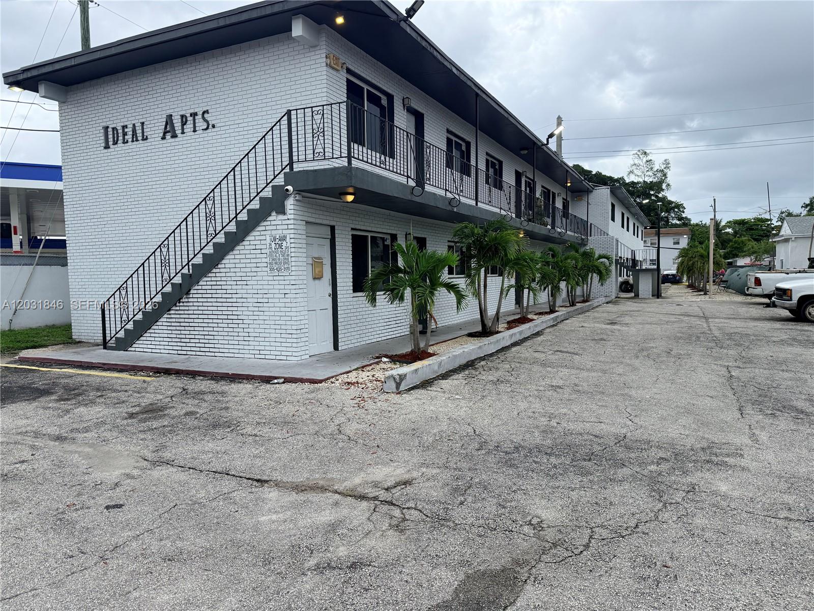 7824 NW 5th Ct # 7, Miami FL 33150