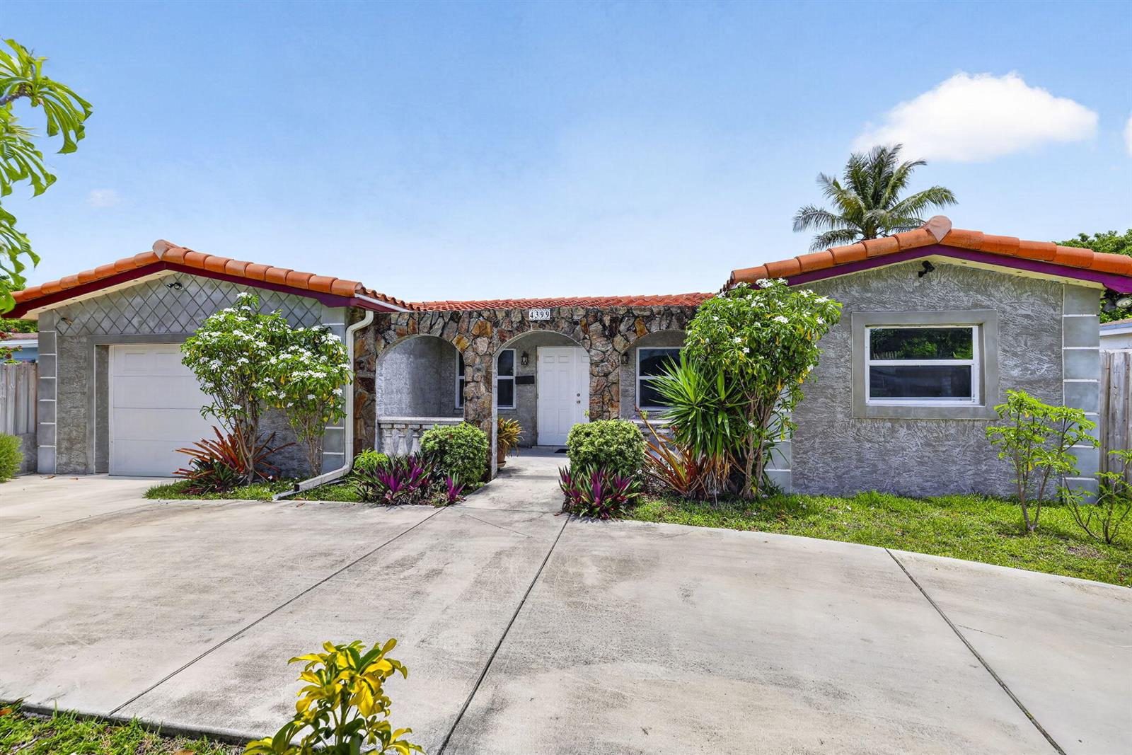 4399 NW 43rd Court, Lauderdale Lakes FL 33319