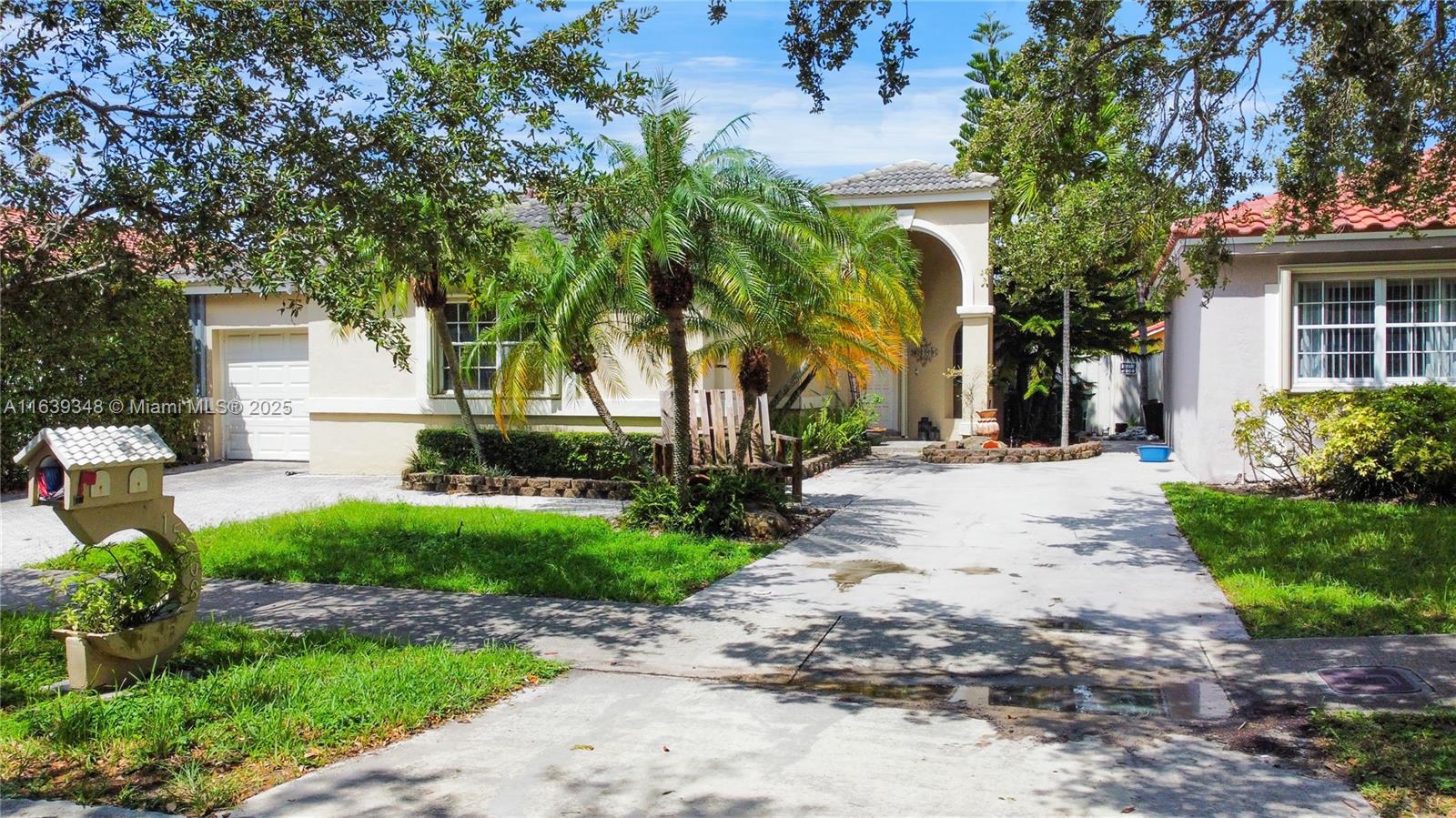 15108 NW 89th Ave, Miami Lakes FL 33018