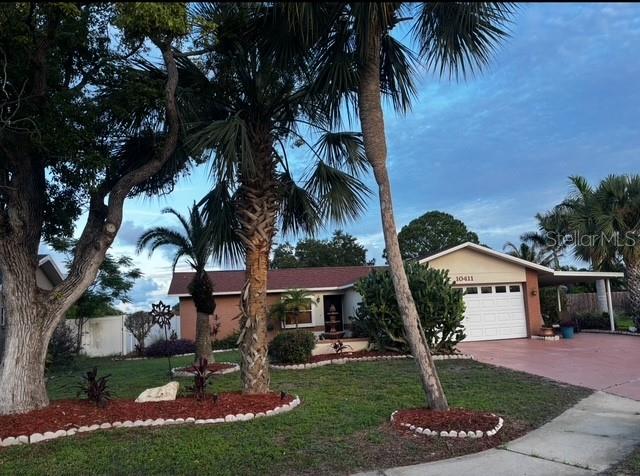 10411 LEANING OAK DRIVE