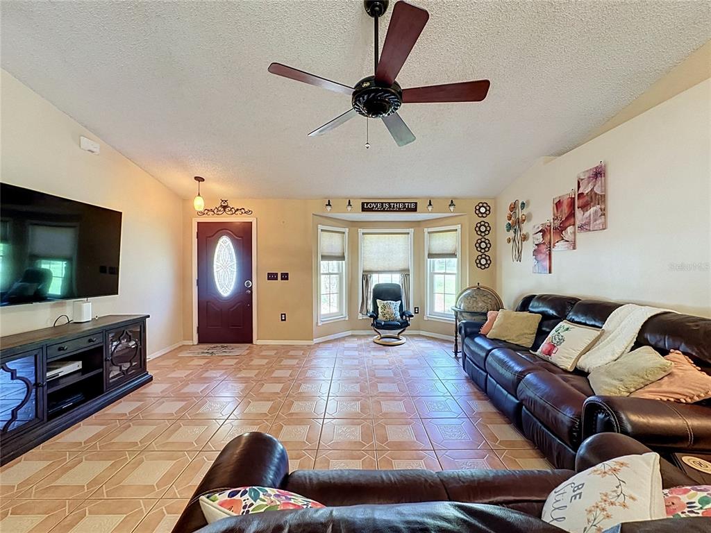 533 BENT OAK LOOP, DAVENPORT, FL — photo 3 of 30