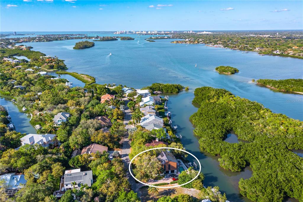 5236 SIESTA COVE DRIVE