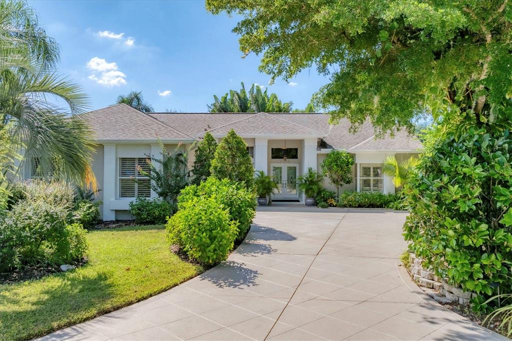 6102 SONESTA COURT