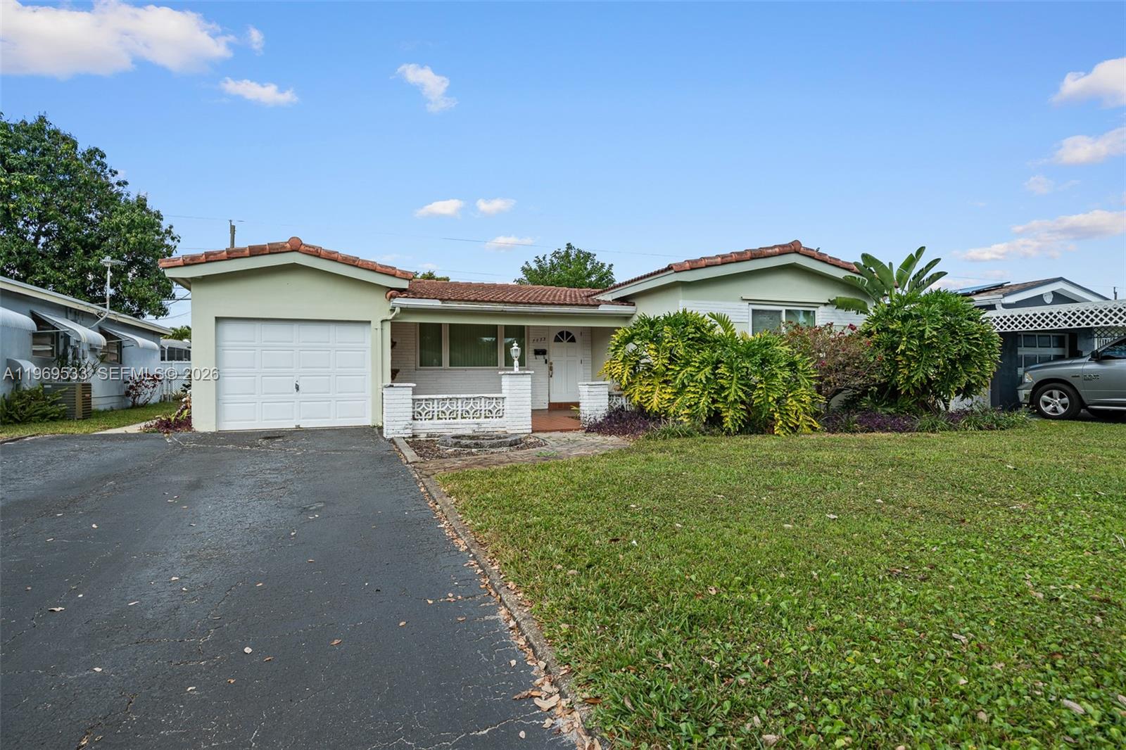 7833 Juniper St, Miramar FL 33023