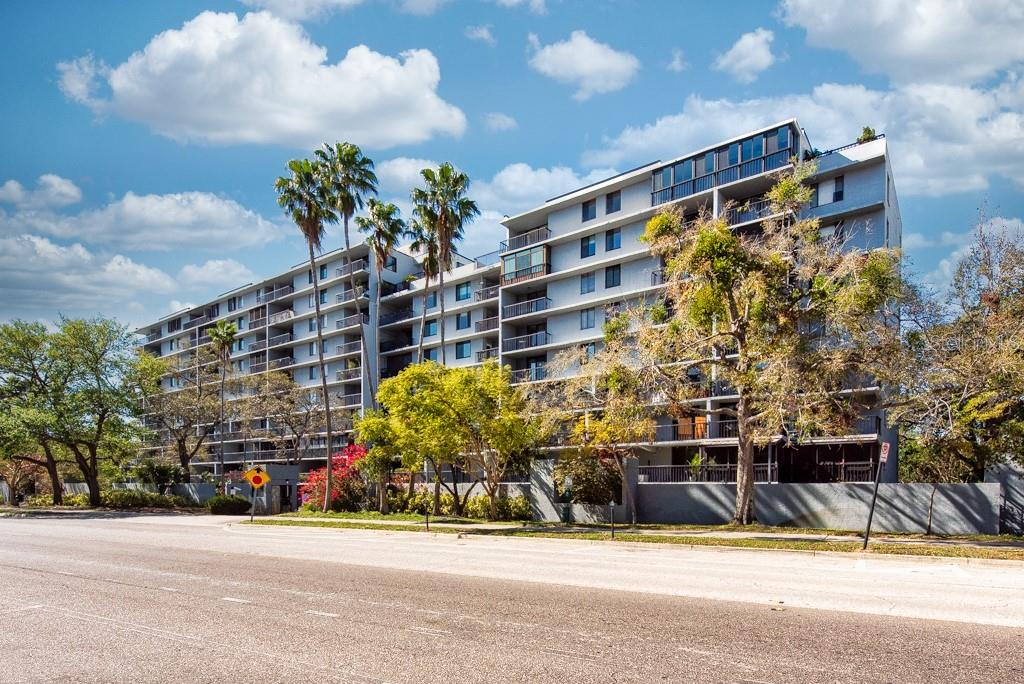 201 W LAUREL STREET UNIT 909