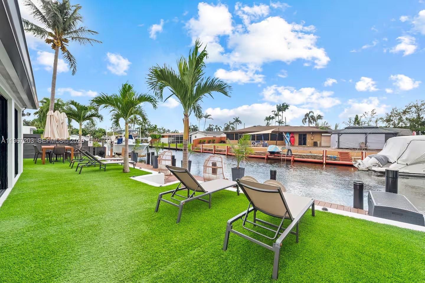1469 NW 10th St, Dania Beach FL 33004