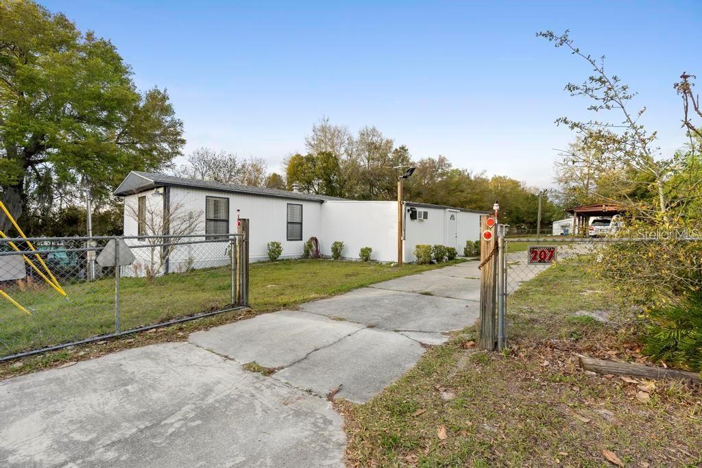 207 ROBINHOOD DRIVE